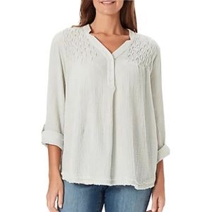 Bandolino Gauze Crinkle Top Corrine Riverstone Roll Tab Sleeve Large NWT’s